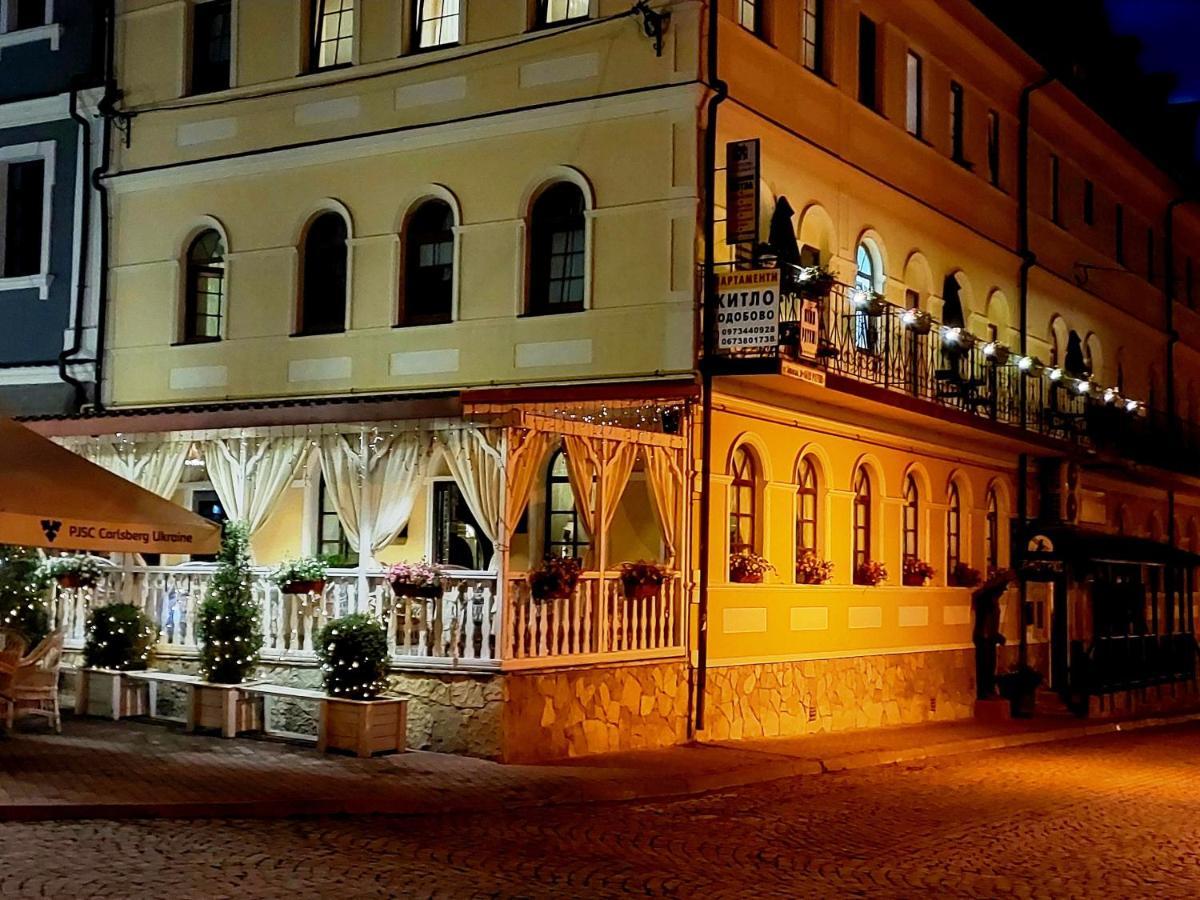 Apartments U Ratushi Kamyanets-Podilski Dış mekan fotoğraf