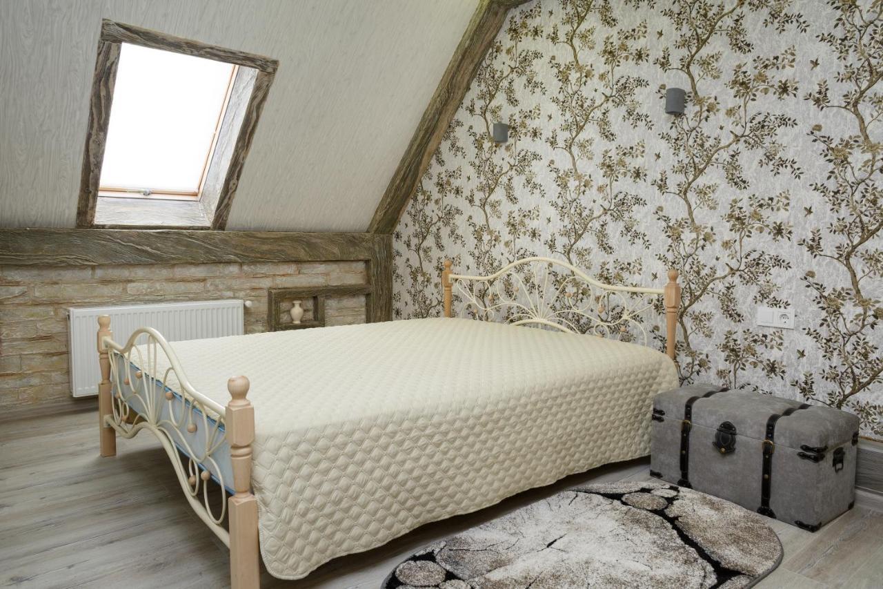 Apartments U Ratushi Kamyanets-Podilski Dış mekan fotoğraf